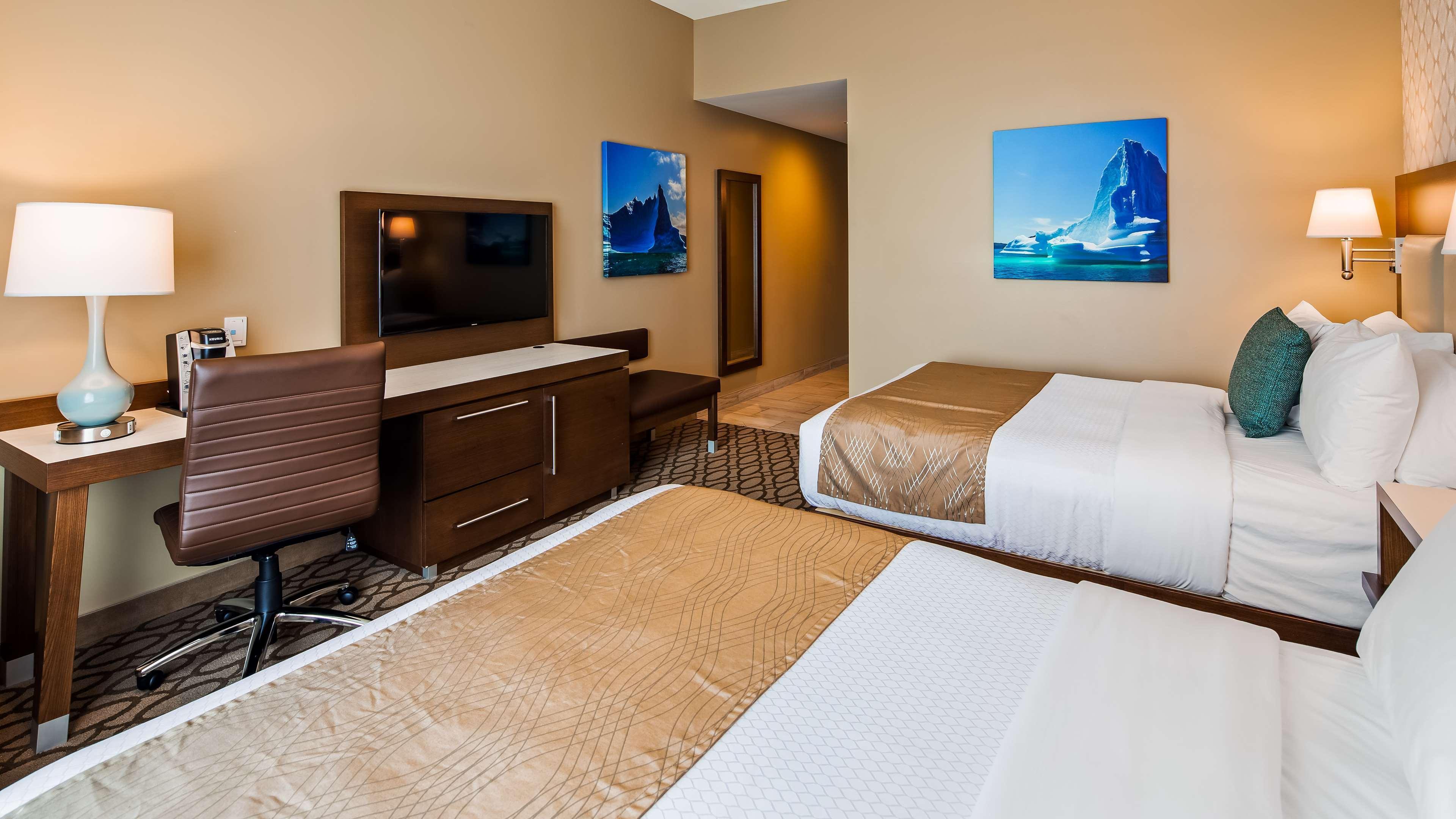 Best Western Plus St. John'S Airport Hotel And Suites Bagian luar foto