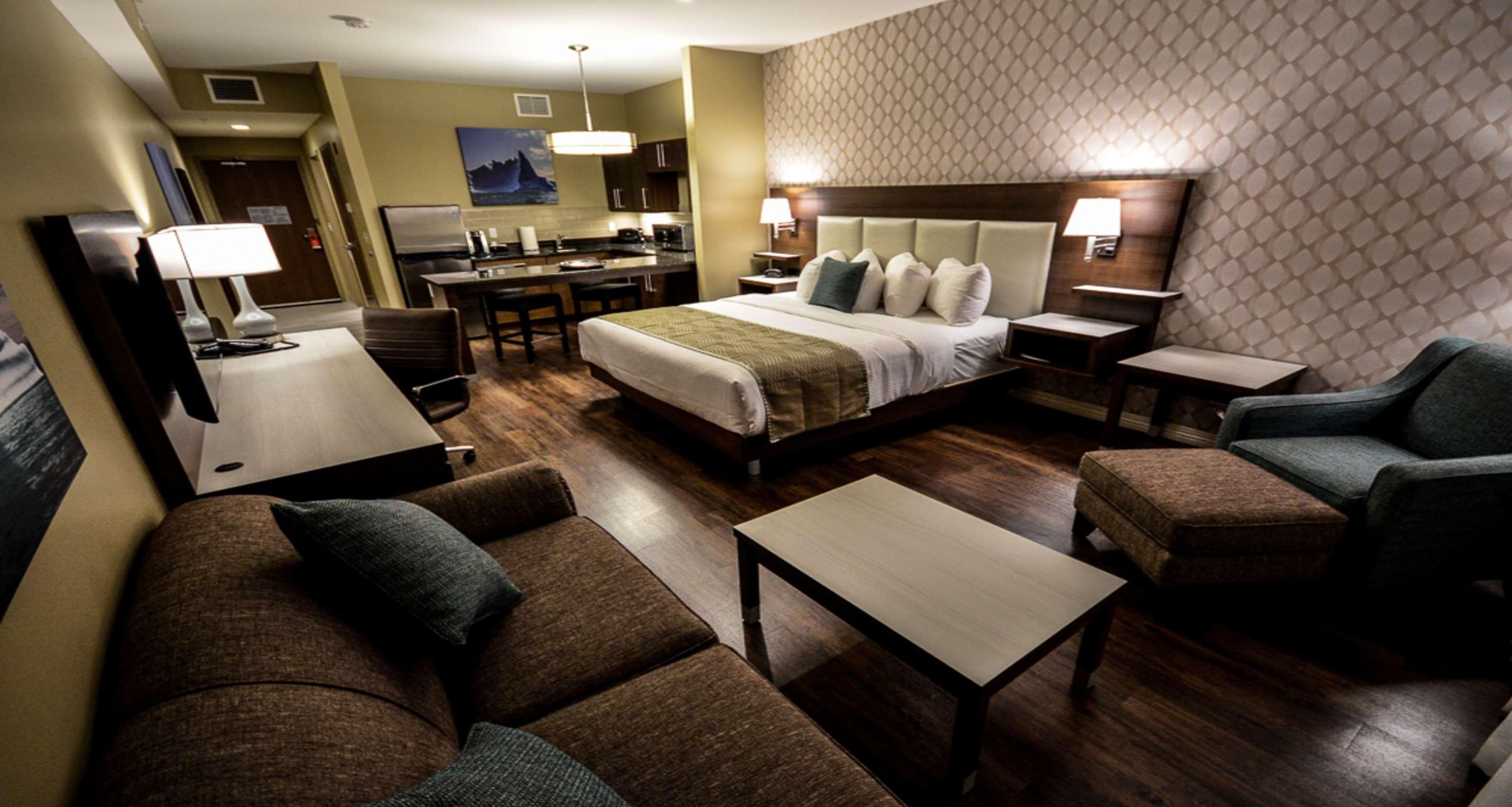 Best Western Plus St. John'S Airport Hotel And Suites Bagian luar foto