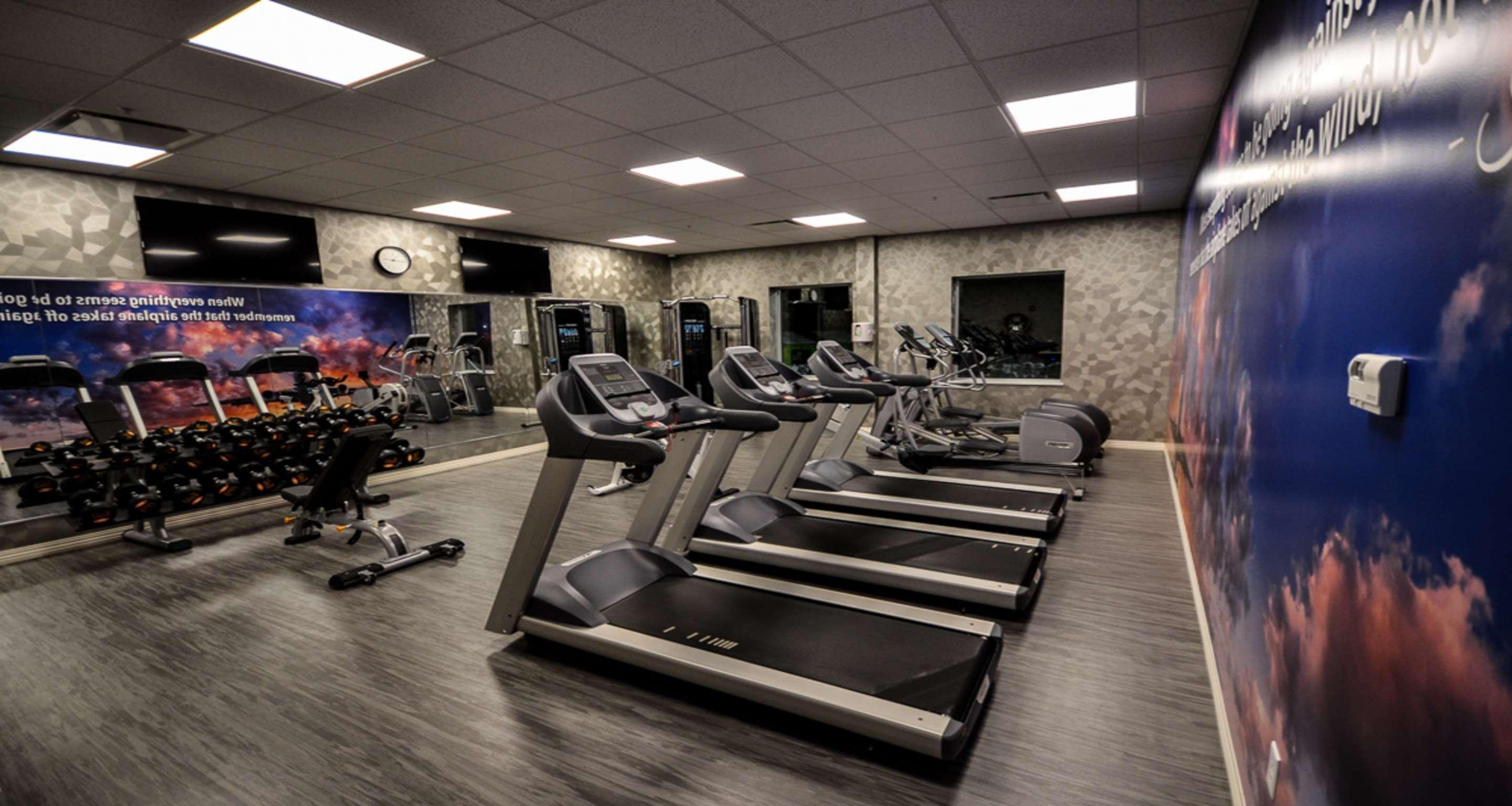 Best Western Plus St. John'S Airport Hotel And Suites Bagian luar foto