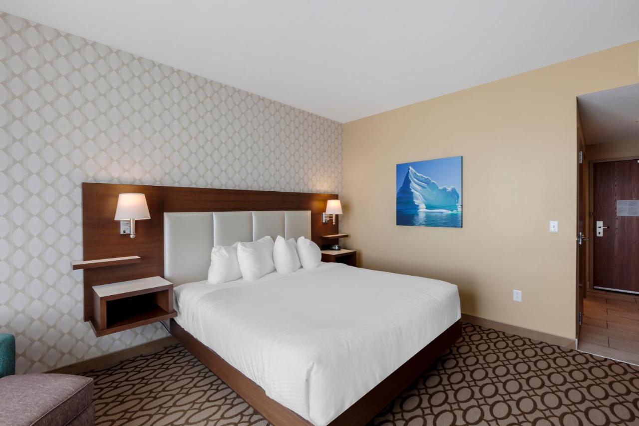 Best Western Plus St. John'S Airport Hotel And Suites Bagian luar foto