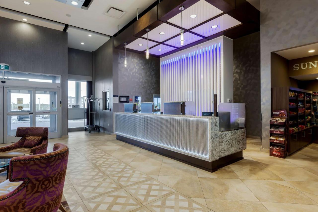 Best Western Plus St. John'S Airport Hotel And Suites Bagian luar foto