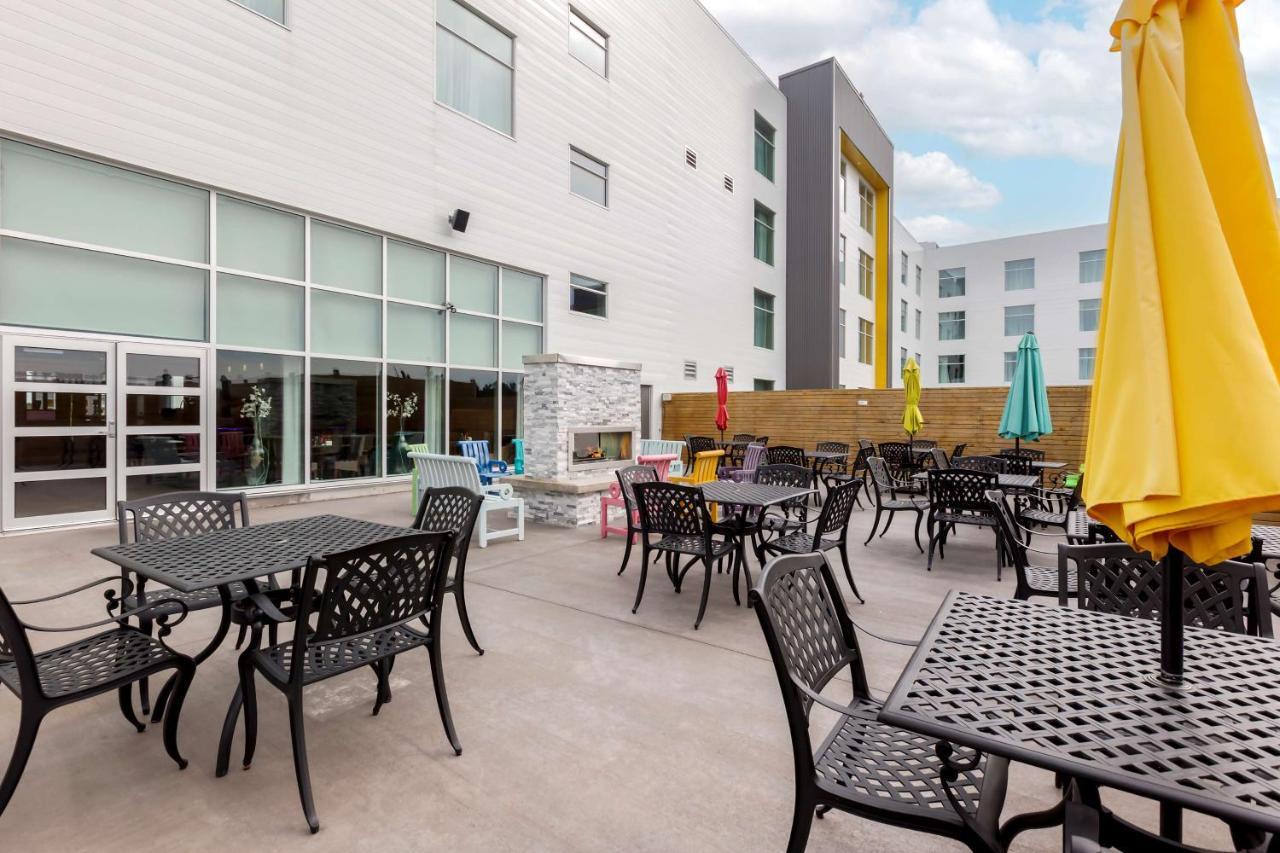 Best Western Plus St. John'S Airport Hotel And Suites Bagian luar foto