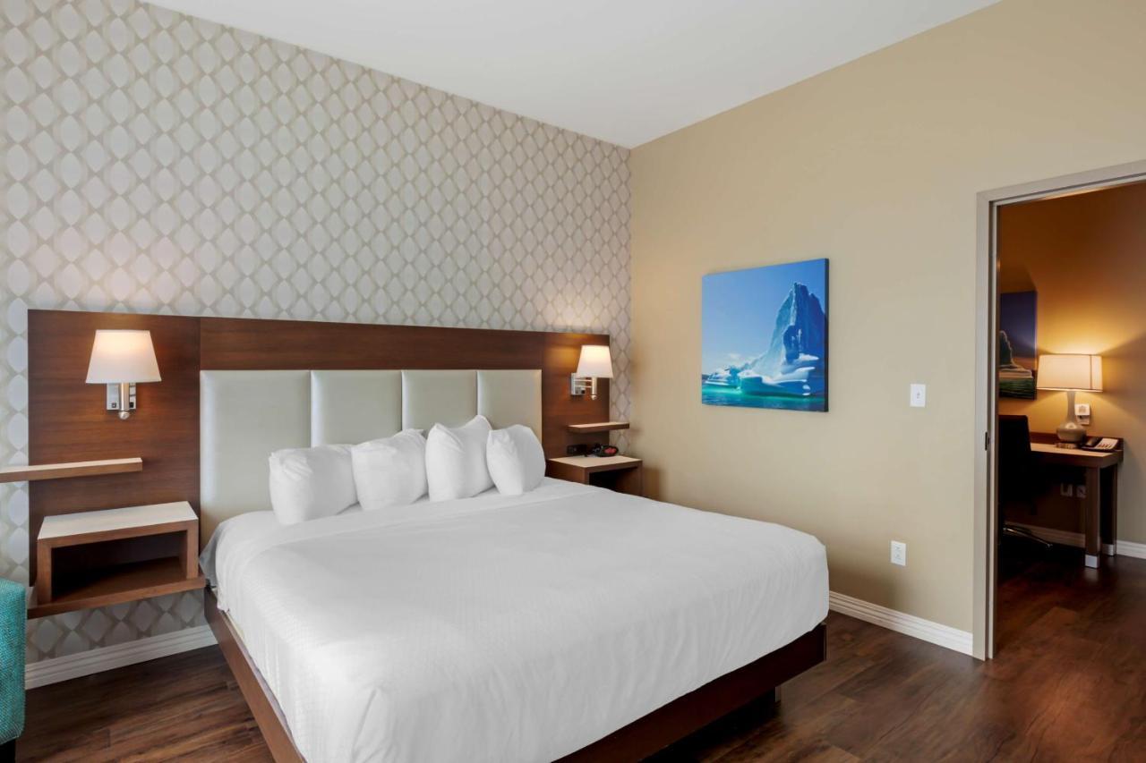 Best Western Plus St. John'S Airport Hotel And Suites Bagian luar foto