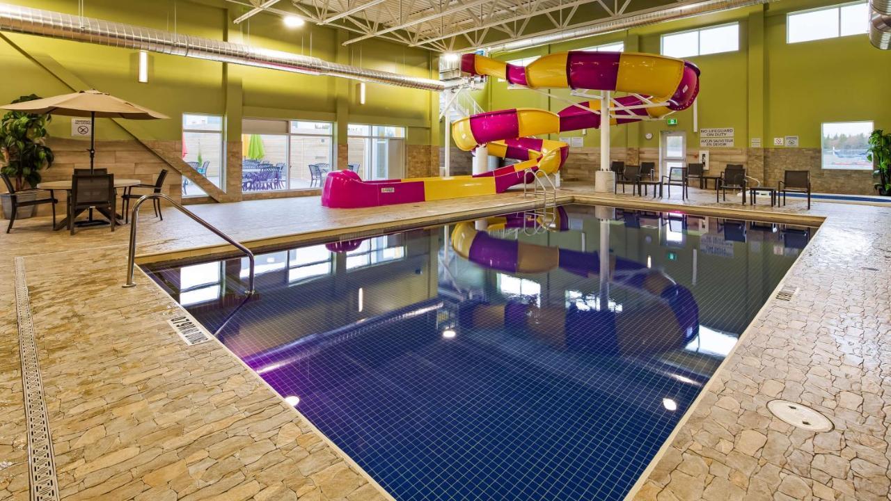 Best Western Plus St. John'S Airport Hotel And Suites Bagian luar foto